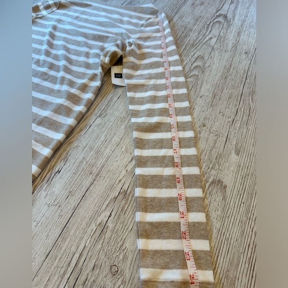 NWT GAP Modern Boat Neck Tan Oatmeal & White Stripe Long Sleeve Tee size Small - Picture 10 of 12